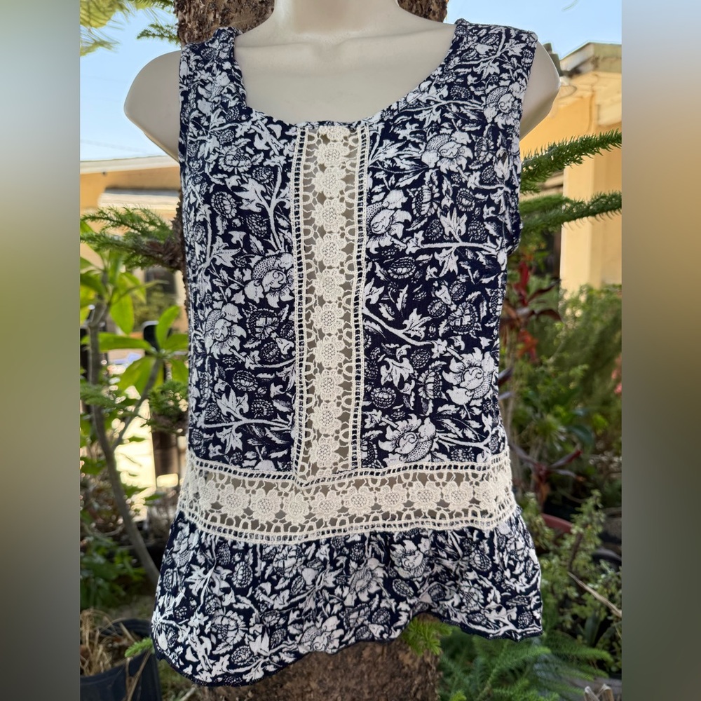 Floral Lace Trim Women's Top